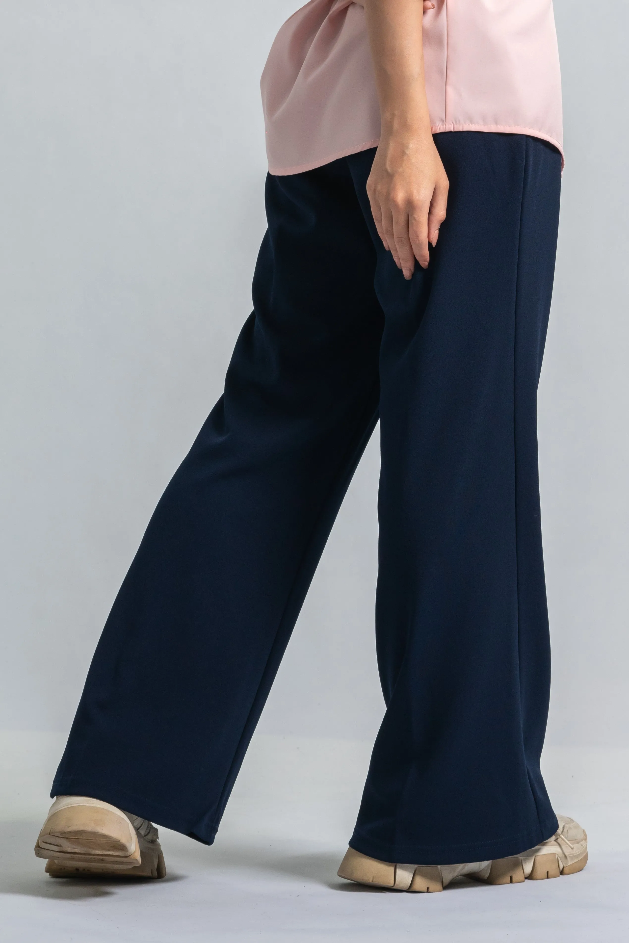 Classic Wide Trousers