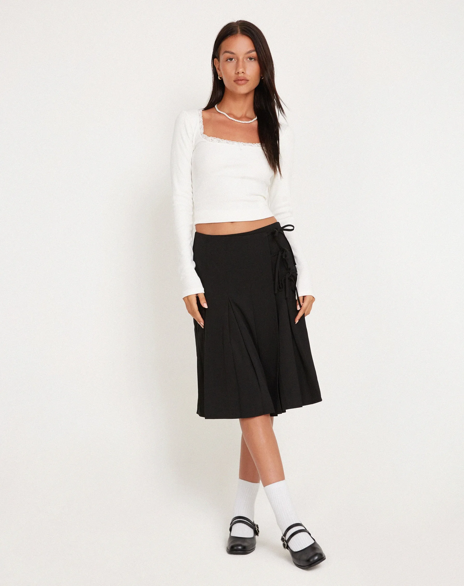 Madelyn Pleated Midi Skirt in Black